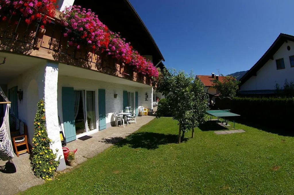 Guest house Gaestehaus Wiesenhof Fischen im Allgaeu